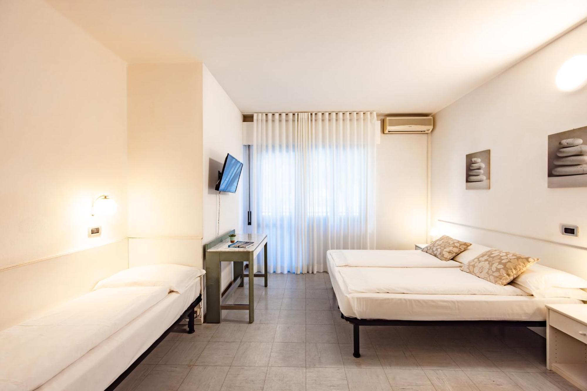 Aparthotel Carinzia Lignano Sabbiadoro Exterior foto