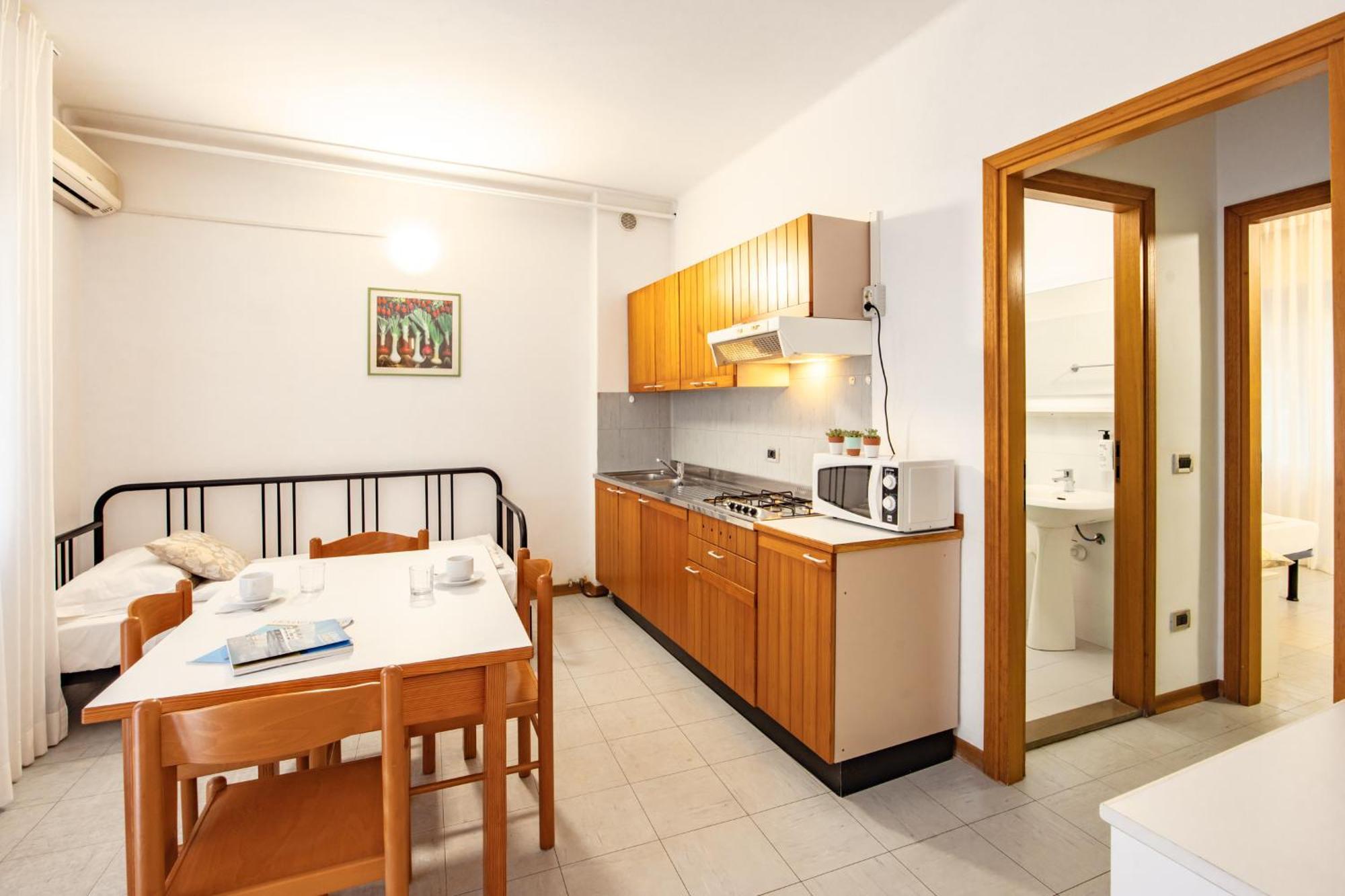 Aparthotel Carinzia Lignano Sabbiadoro Exterior foto